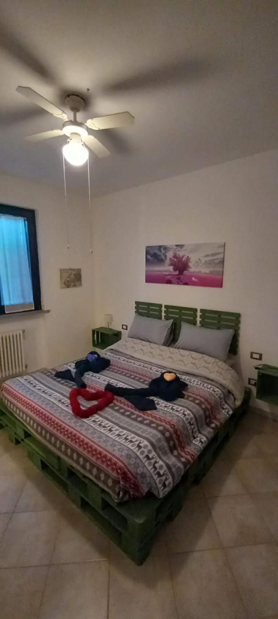 Casa Appartamento Vacanze La Fermata Delle Rondini Castello di Annone Eksteriør bilde