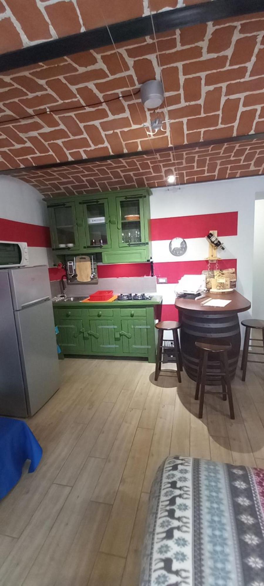 Casa Appartamento Vacanze La Fermata Delle Rondini Castello di Annone Eksteriør bilde