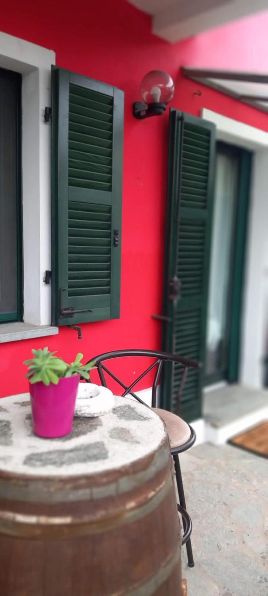Casa Appartamento Vacanze La Fermata Delle Rondini Castello di Annone Eksteriør bilde